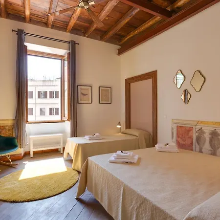 Romac Baullari In Campo De Fiori Apartment
